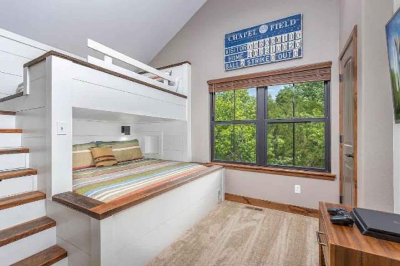 Hollister Premier Retreat With Hot Tub, Theater & Pool Tableヴィラ エクステリア 写真