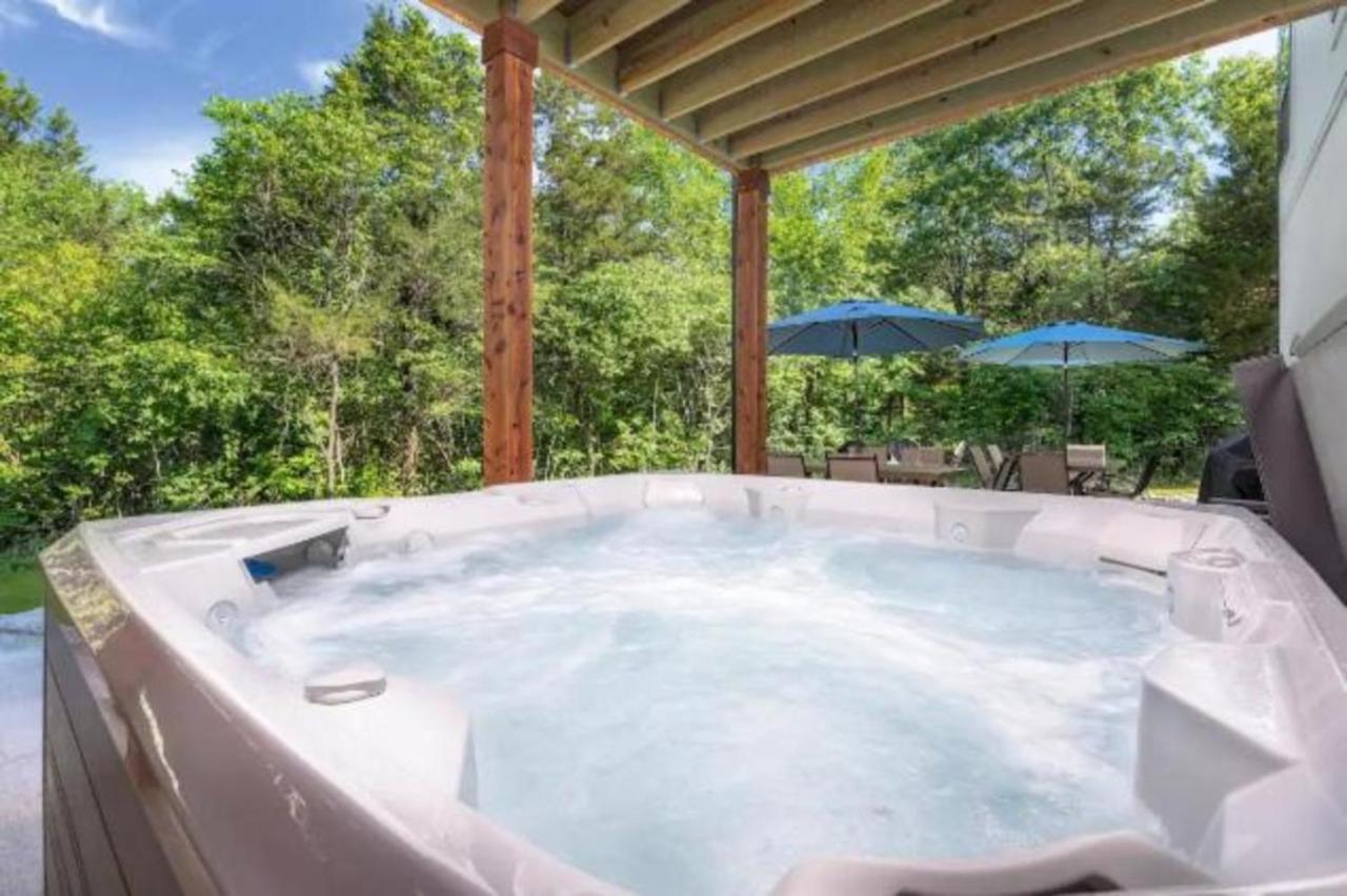 Hollister Premier Retreat With Hot Tub, Theater & Pool Tableヴィラ エクステリア 写真