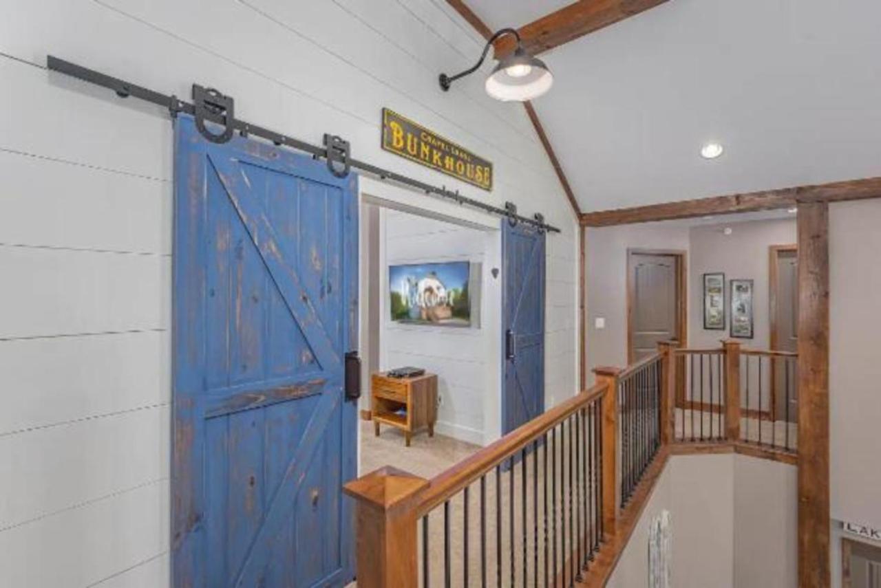 Hollister Premier Retreat With Hot Tub, Theater & Pool Tableヴィラ エクステリア 写真