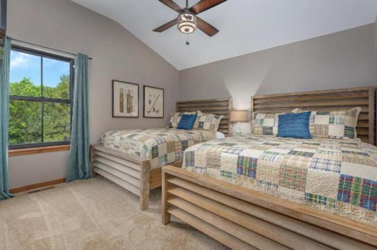 Hollister Premier Retreat With Hot Tub, Theater & Pool Tableヴィラ エクステリア 写真